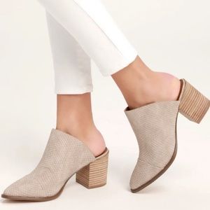 REPORT EMBOSSED MULES